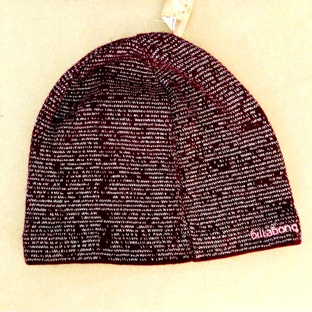 NEW Billabong beanie